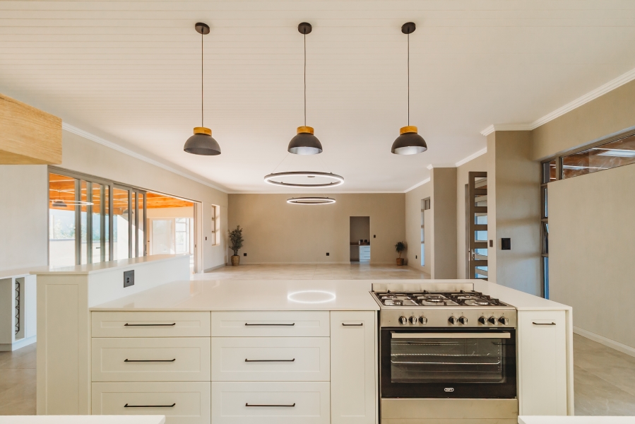 4 Bedroom Property for Sale in Blanco Western Cape
